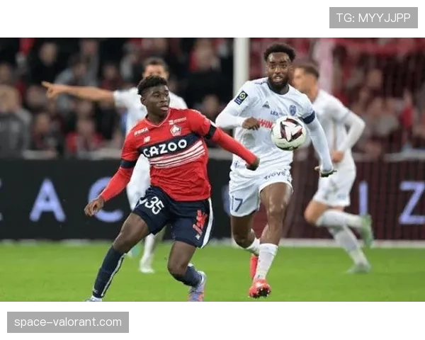 比赛结果:梅斯1-0小胜特鲁瓦,赢得保级关键六分战。 比赛结果:梅斯1-0小胜特鲁瓦,赢得保级关键六分战。